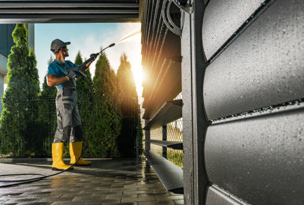 Best Animal Enclosure Cleaning  in Mila Doce, TX